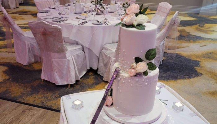 Wedding cake talbothotelclonmel.ie