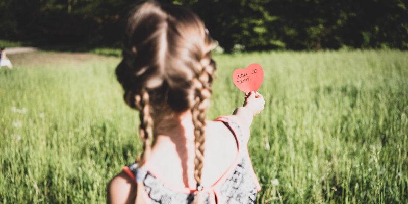 Girl image www.talbothotelclonmel.ie